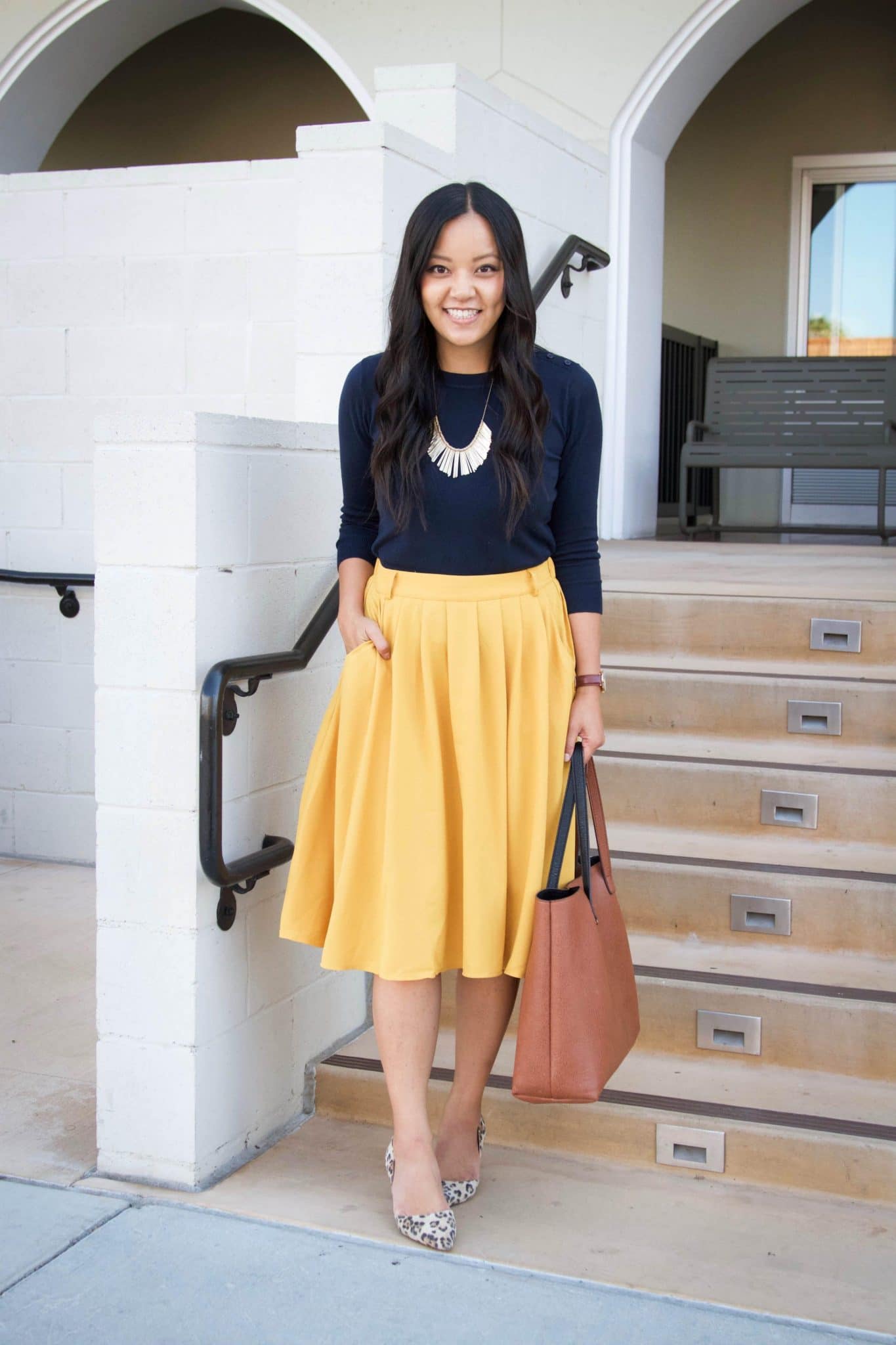 Four Outfits With a Navy Sweater + 9 More Ways to Wear a Navy Sweater