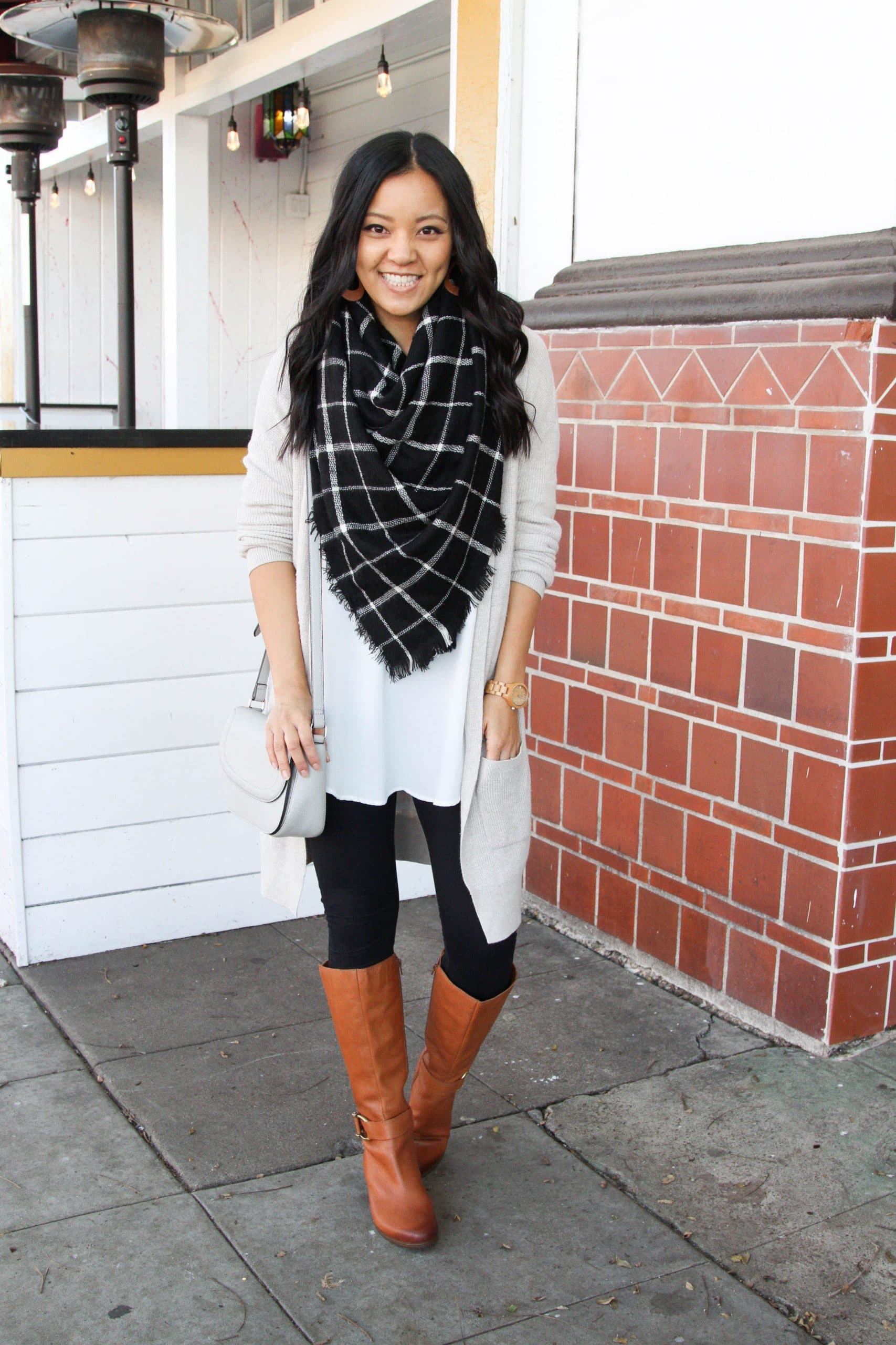 Tunic Cardigan Checker scarf leggings 