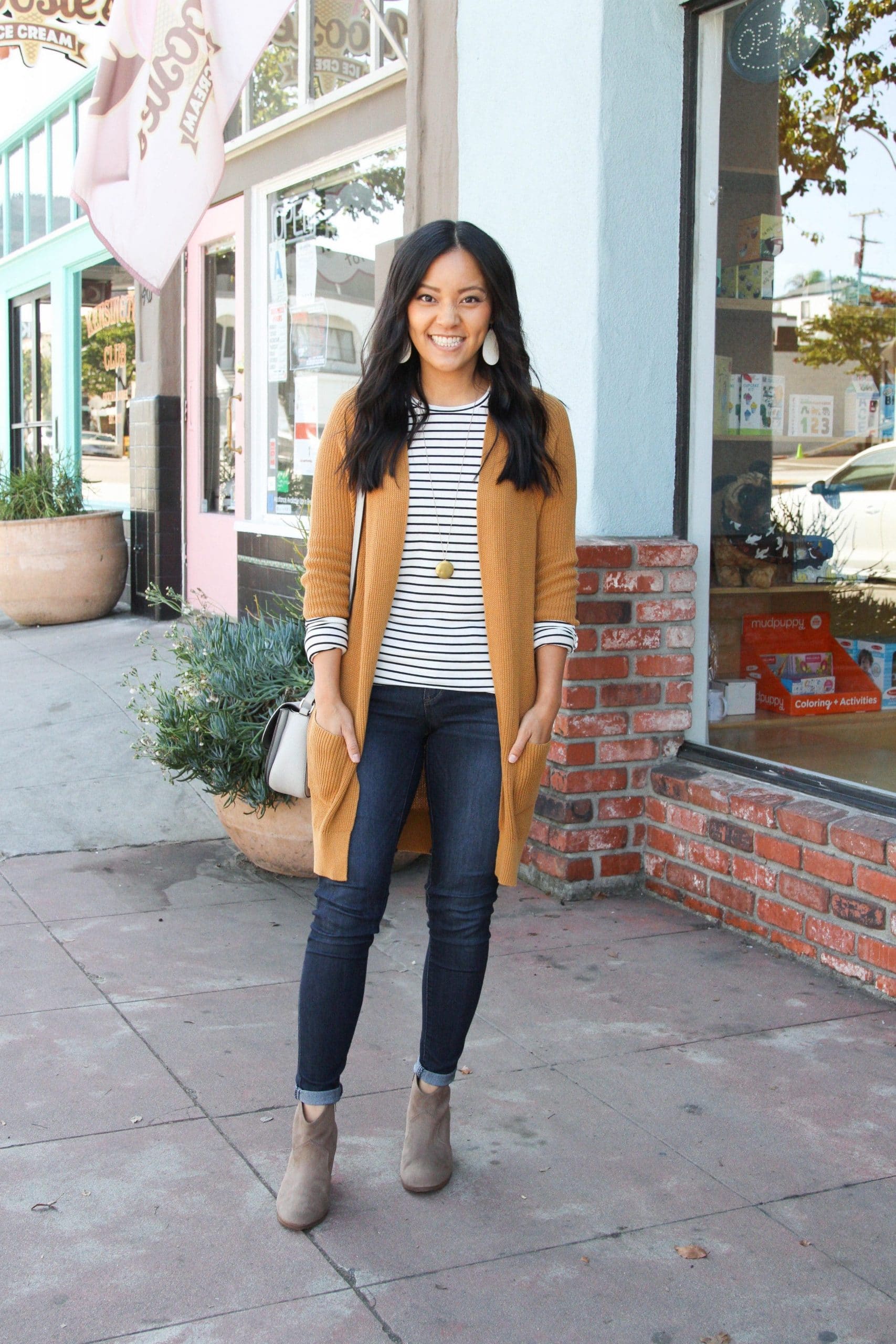 cardigan, skinny jeans, taupe booties 